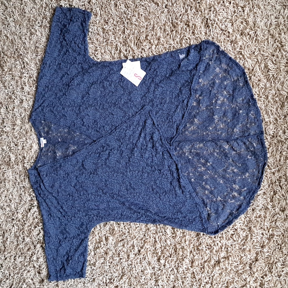 NWT. Lularoe Navy Blue Lace Lindsay Kimono - Picture 1 of 5